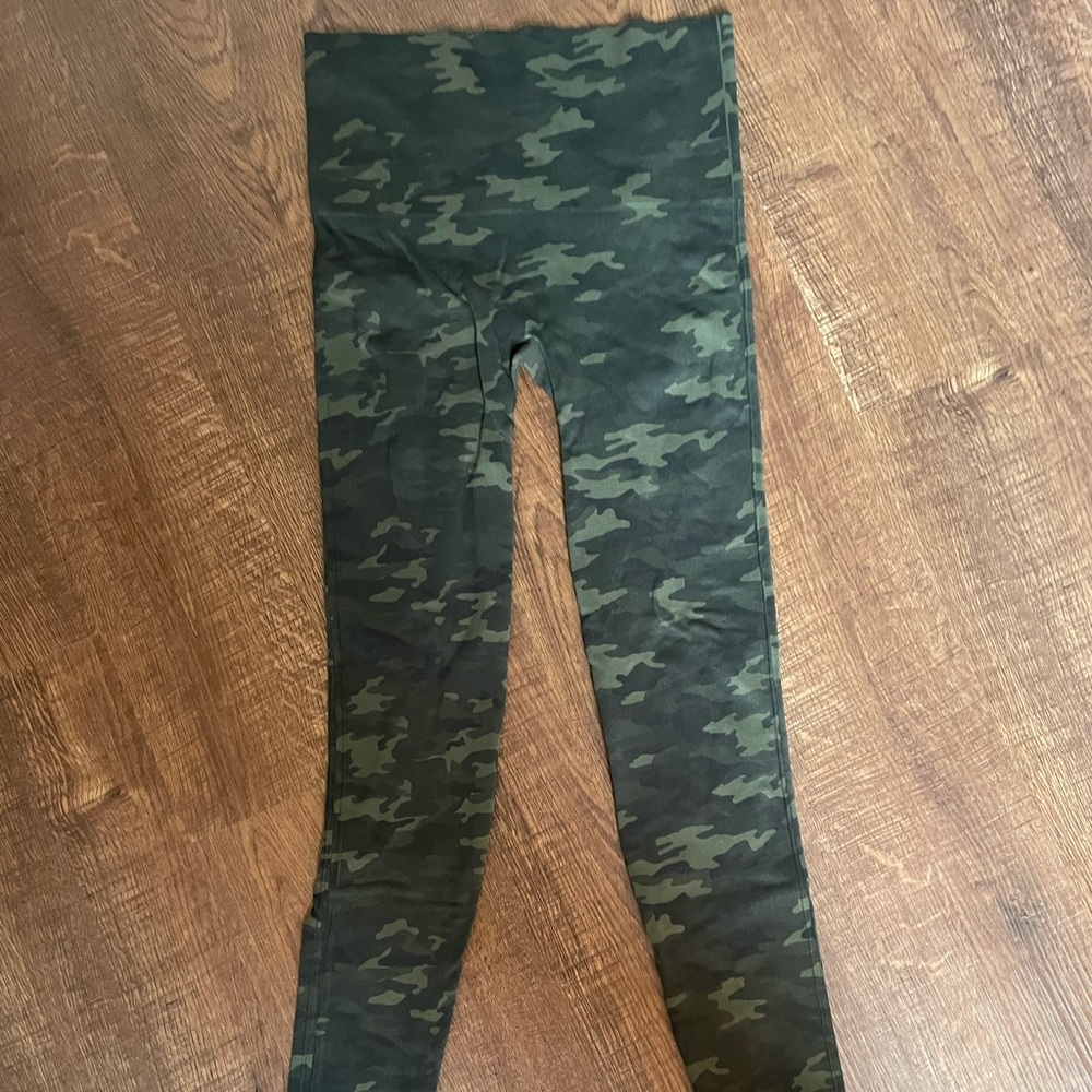 SPANX Camo leggings